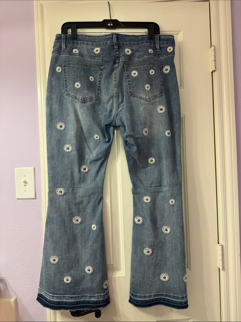 Blue Daisy Embroidered Wide-Leg Jeans - Picture 3 of 3